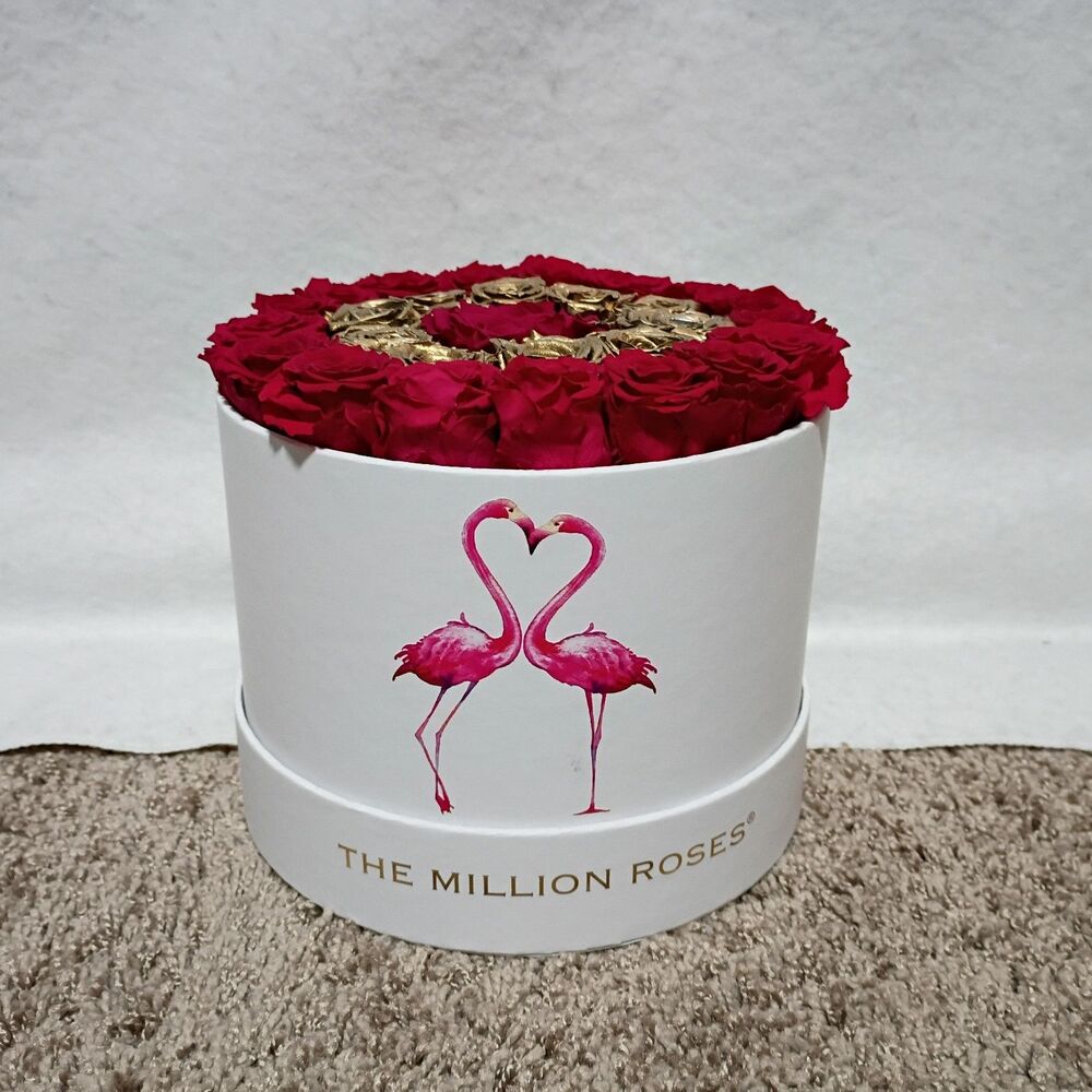 THE MILLION ROSES Preserved Roses Flamingo Edition Box Gift Red and Gold